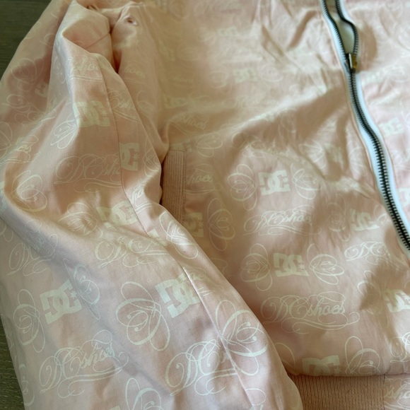 DC reversible jacket - Picture 5 of 11